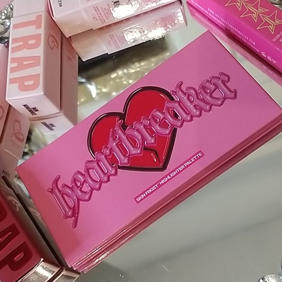 Jefree Star Heart breaker Eye Shadow Pallet New on box - Picture 3 of 9